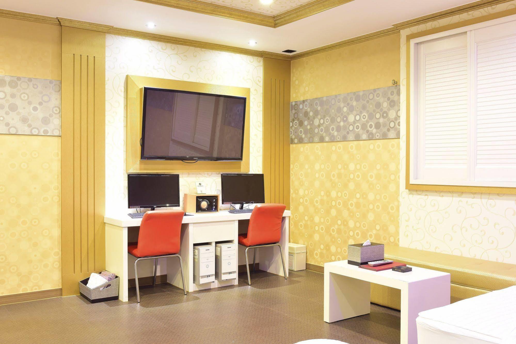Vovtel Motel Puszan Kültér fotó